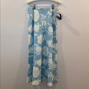 Liz Claiborne blue floral high waisted skirt